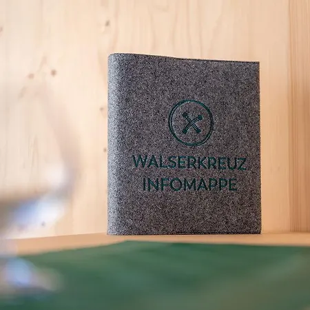 Walserkreuz Guest house *