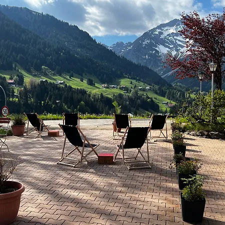 Walserkreuz Guest house *